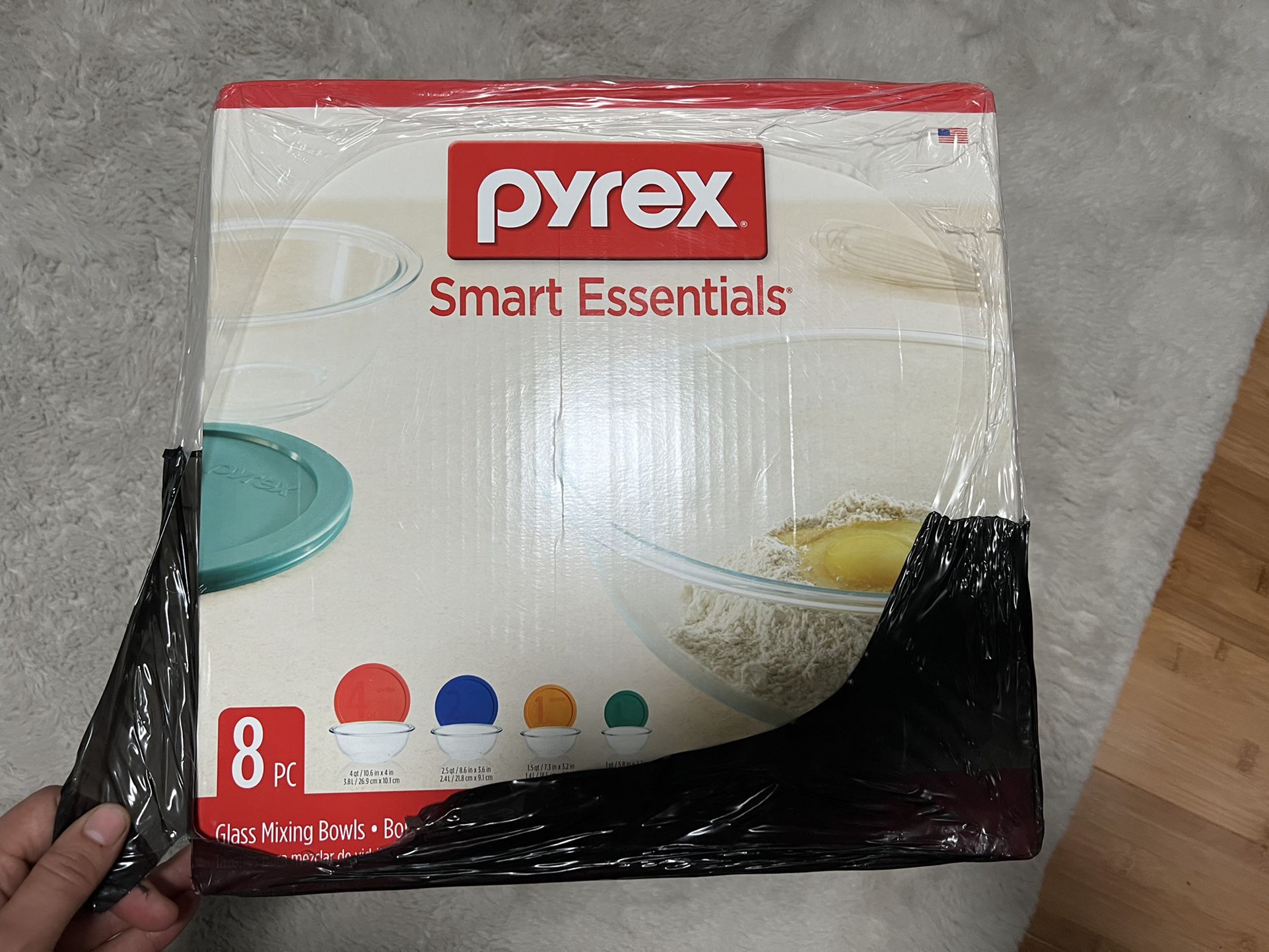 Pyrex 8pc With Lids (2 Sets )