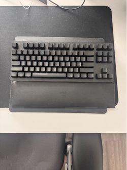 Razer Huntsman V2  TenkeylessTactile Keyboard with special keys and Logitech Mouse Pad