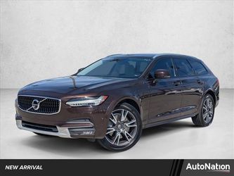 2017 Volvo V90 Cross Country