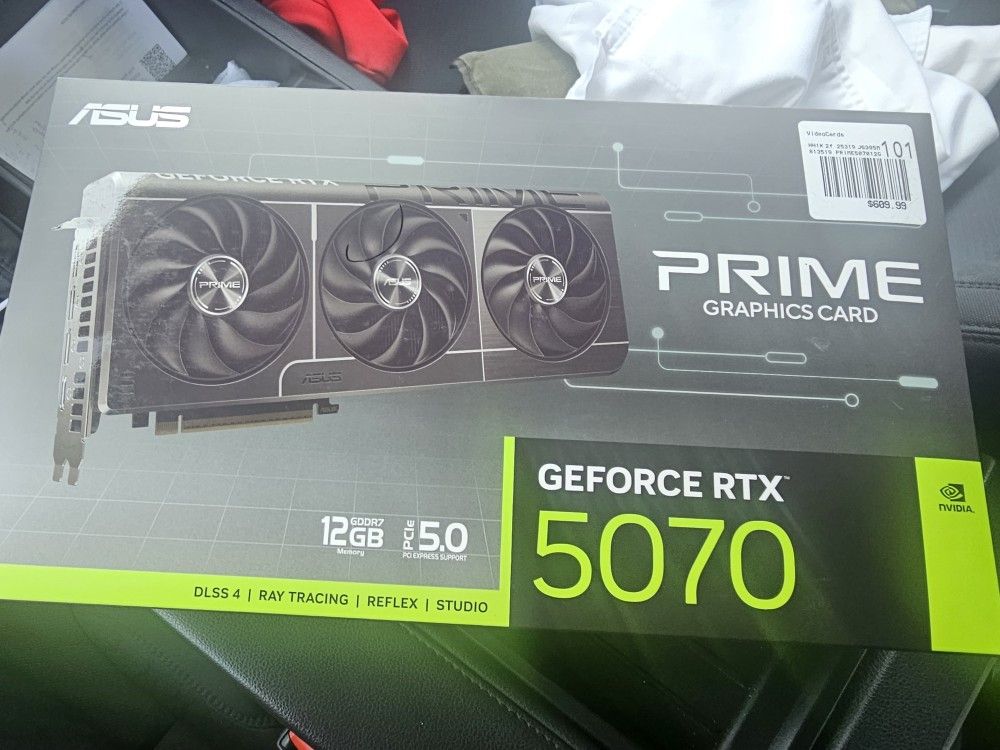 ASUS NVIDIA GeForce RTX 5070 Prime Triple Fan