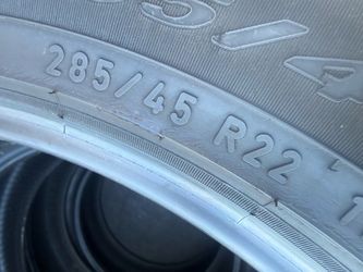 Expedition Tires 285/45/22 Pirelli $60.00/ Each