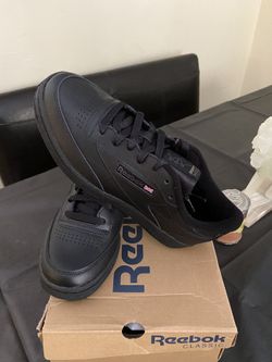 Reebok Classics size 8