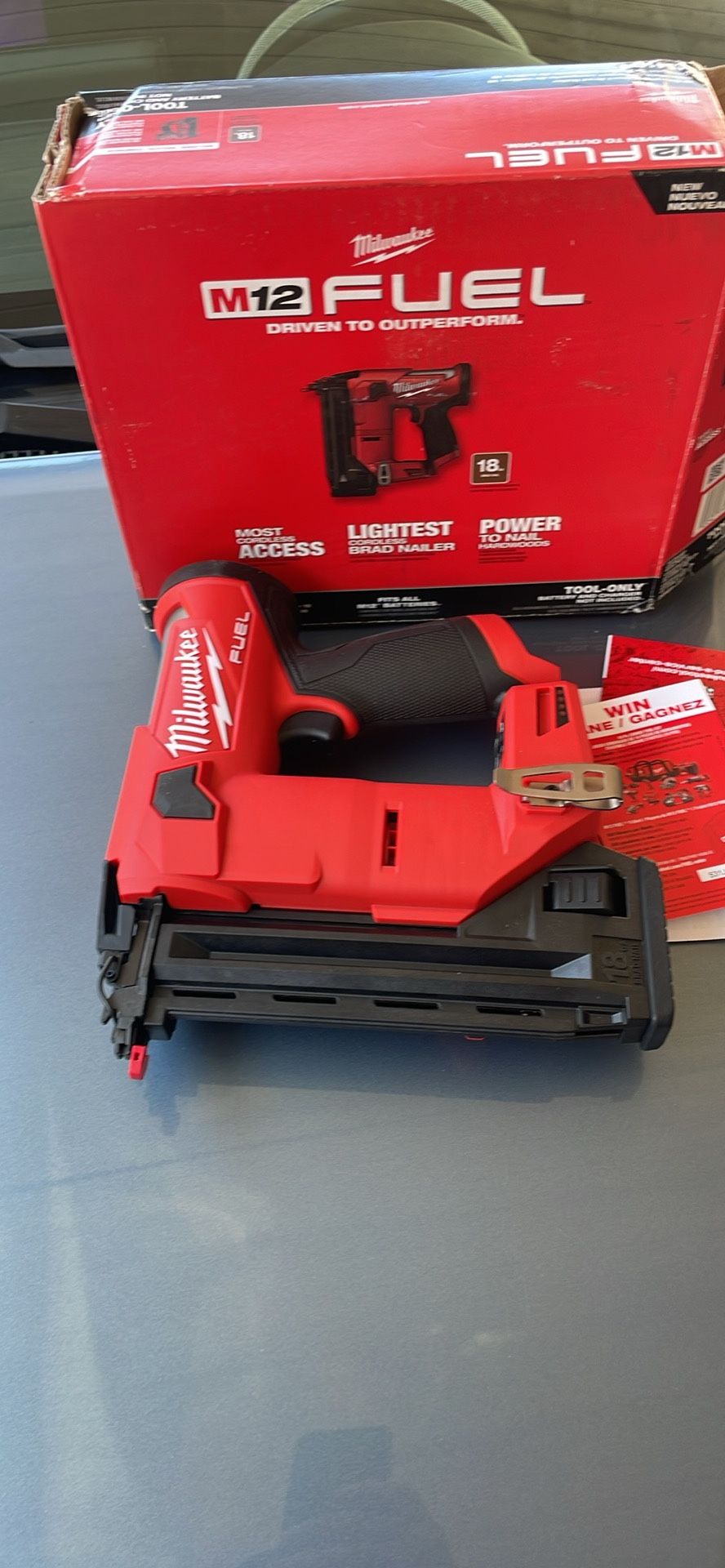 Milwaukee M12 FUEL 12-Volt Lithium-Ion Brushless Cordless 18-Gauge 1-1/2 in. Compact Brad Nailer (Tool Only