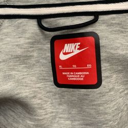 Nike Tech Grey
