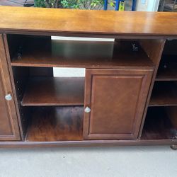 Free Cabinet, Great For Garage Storage 