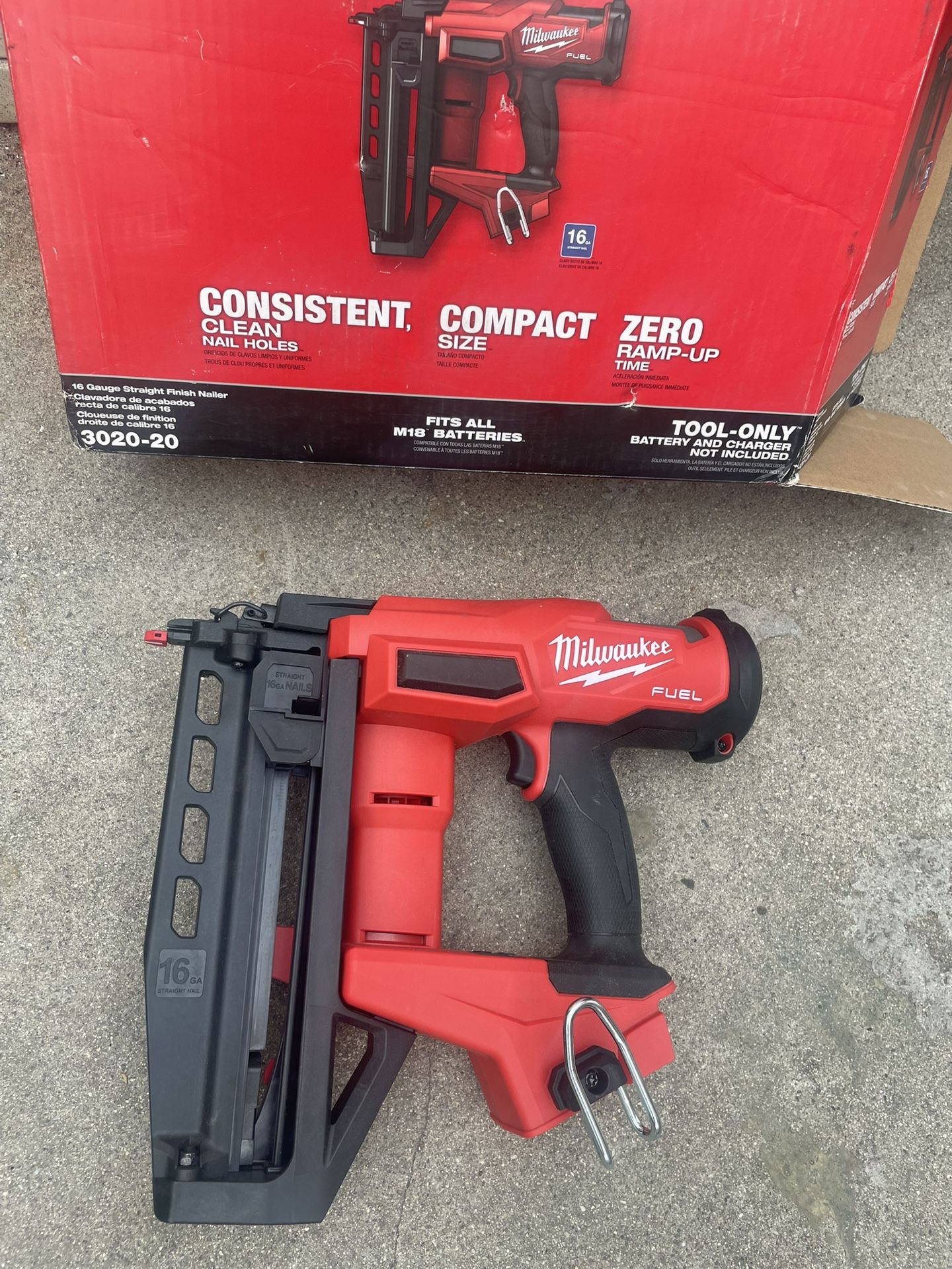 M18 FUEL 18-Volt Lithium-Ion Brushless Cordless Gen ll 16-Gauge Straight Finish Nailer (Tool Only) Is