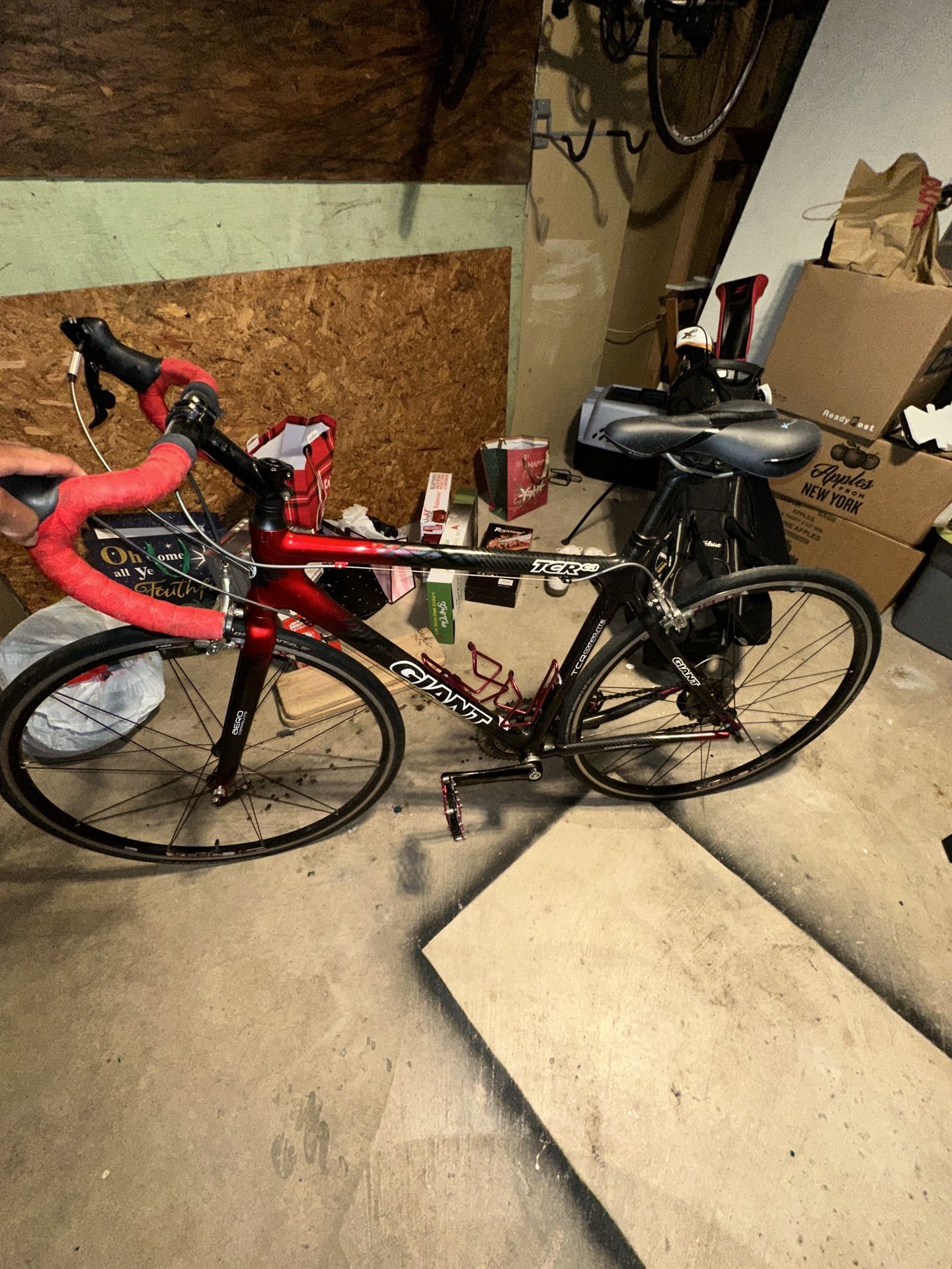 GIANT TCR C3 ROAD BIKE