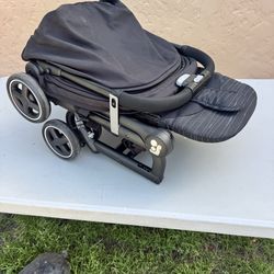 Maxi Cosi Stroller