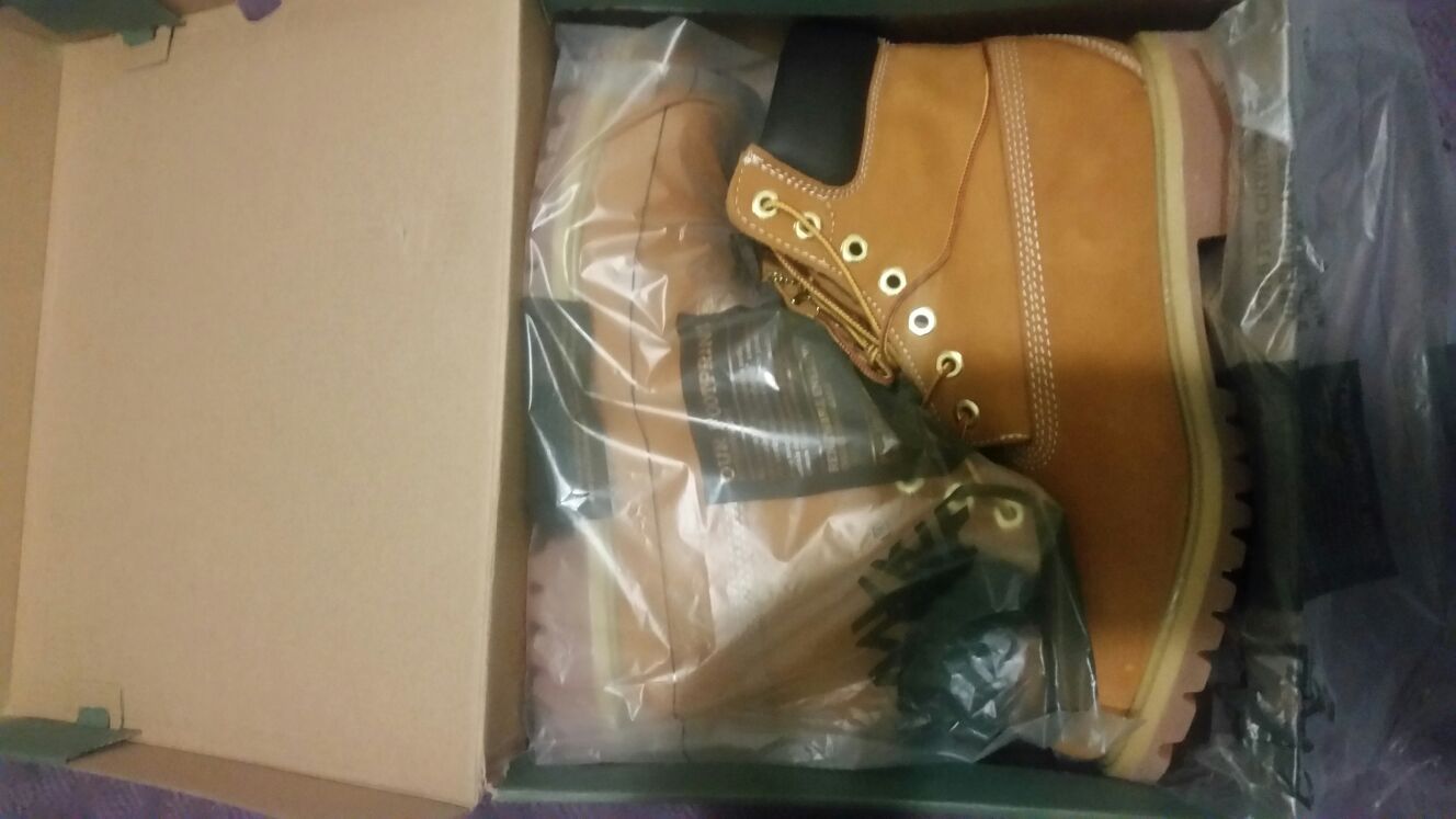 Timberland Boots (Men's 10.5)