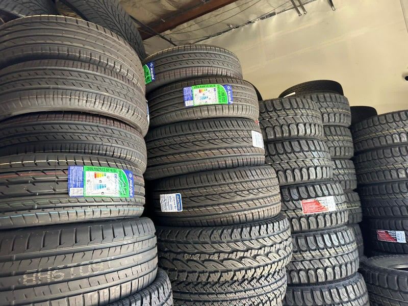 215 50 17 Tires New