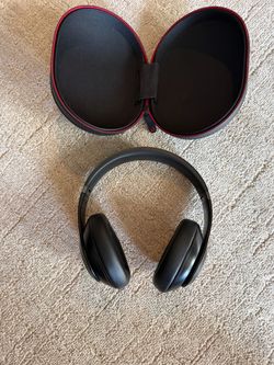 Beats Studio Pro, Black, Like New (Worn 5 Times)