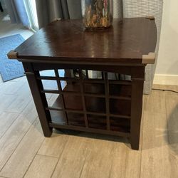 Stylish Dark Wood Side Table w/ Lattice Shelf - Perfect End Table