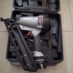 Porter-Cable 15-Gauge Pneumatic 2-1/2 in. Angled Nailer Kit
