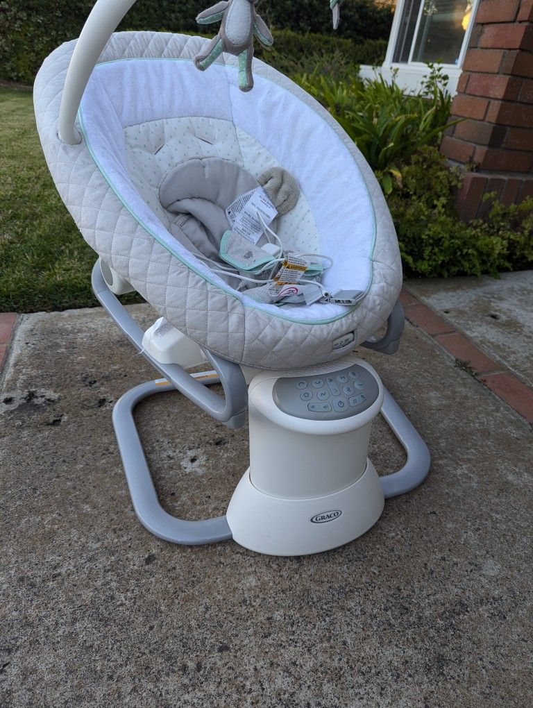 Graco baby swing