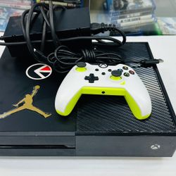 Microsoft Xbox One 1 Video Game System Console With Controller