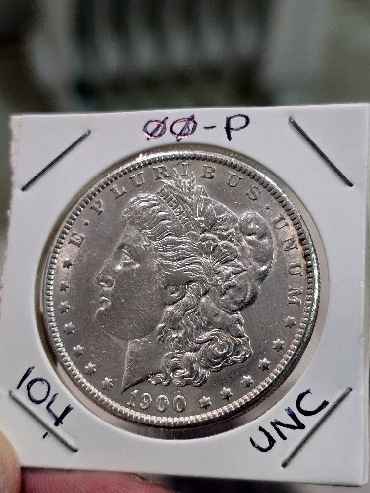 1900-P Morgan Silver Dollar UNC