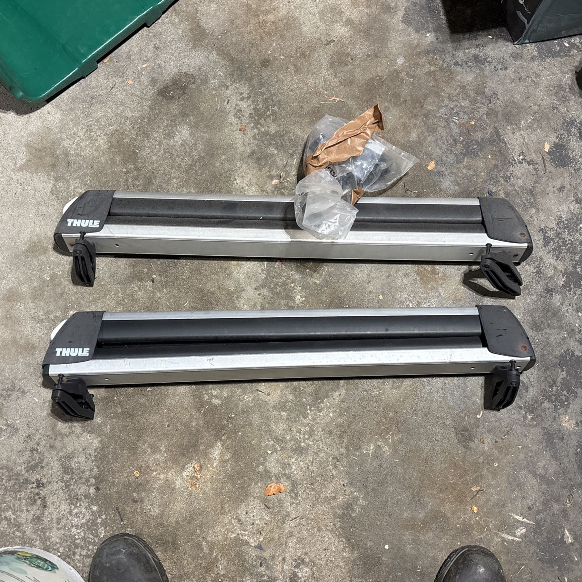 FREE Thule Ski Rack