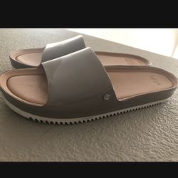 New UGG Slides Size 9.5