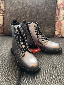  New Women’s  Boots