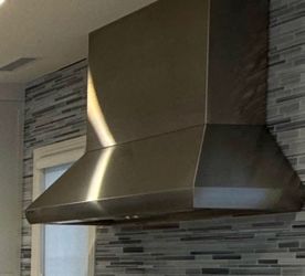 54” Wolf Hood with Blower and Stainless Steel Chimney Cover-Great Condition