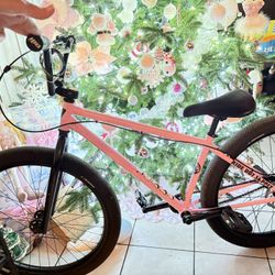 Mafia Bikes Bomma 26inch Wheelie Bike With Hydros