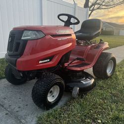Troy Bilt Bronco 42” Riding Mower *Free delivery