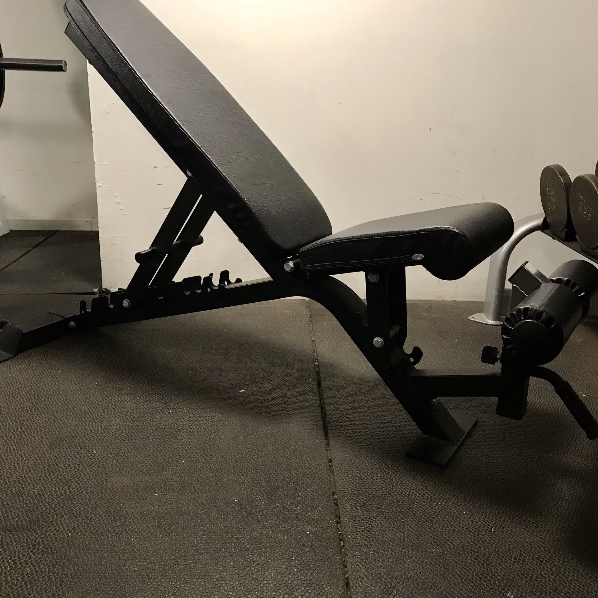 Rogue Fitness Style Commercial Adjustable Gym Workout Bench