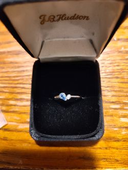 New S.925 Sterling Silver Blue Topaz Ring Size 8 