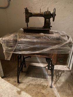 Vintage White Rotary Sewing Machine w/ Cabinet – Must Take Both