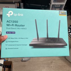 AC1350 Wi-Fi Router 