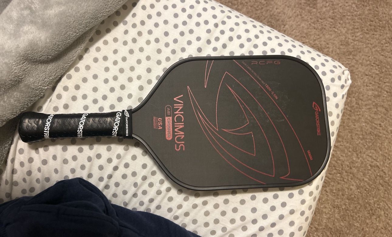 Gator strike Vincimus Paddle
