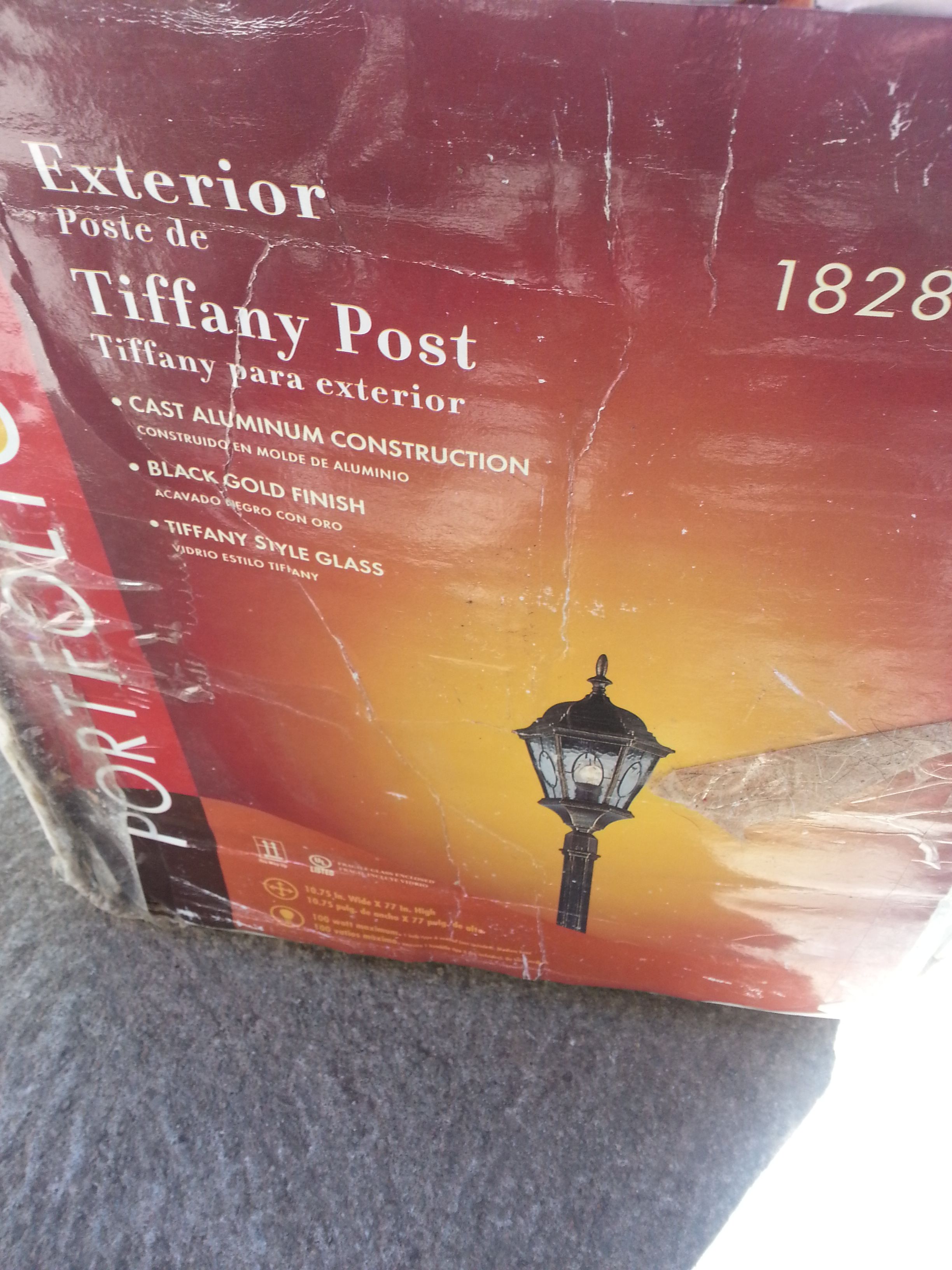 Portfolio tiffany light post