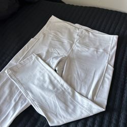 Athleta White Capri Leggings 