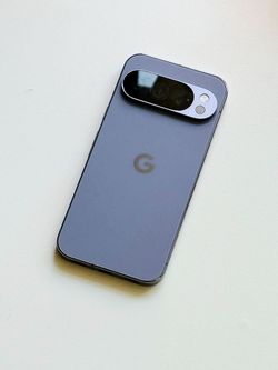 Google Pixel 10 Pro Moonstone