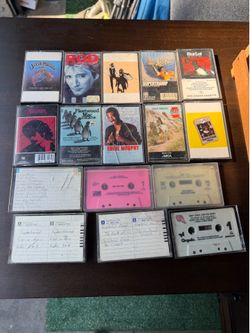 VTG CASSETTES LOT DIFFERENT ARTISTS
