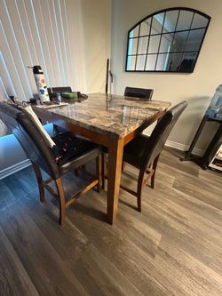 Counter Height Dining Table with 4 Chairs