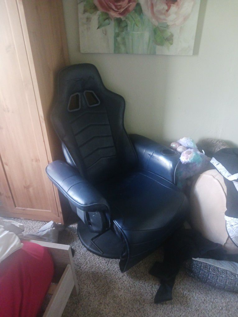 A Dark Blue,Respawn Recliner Chair