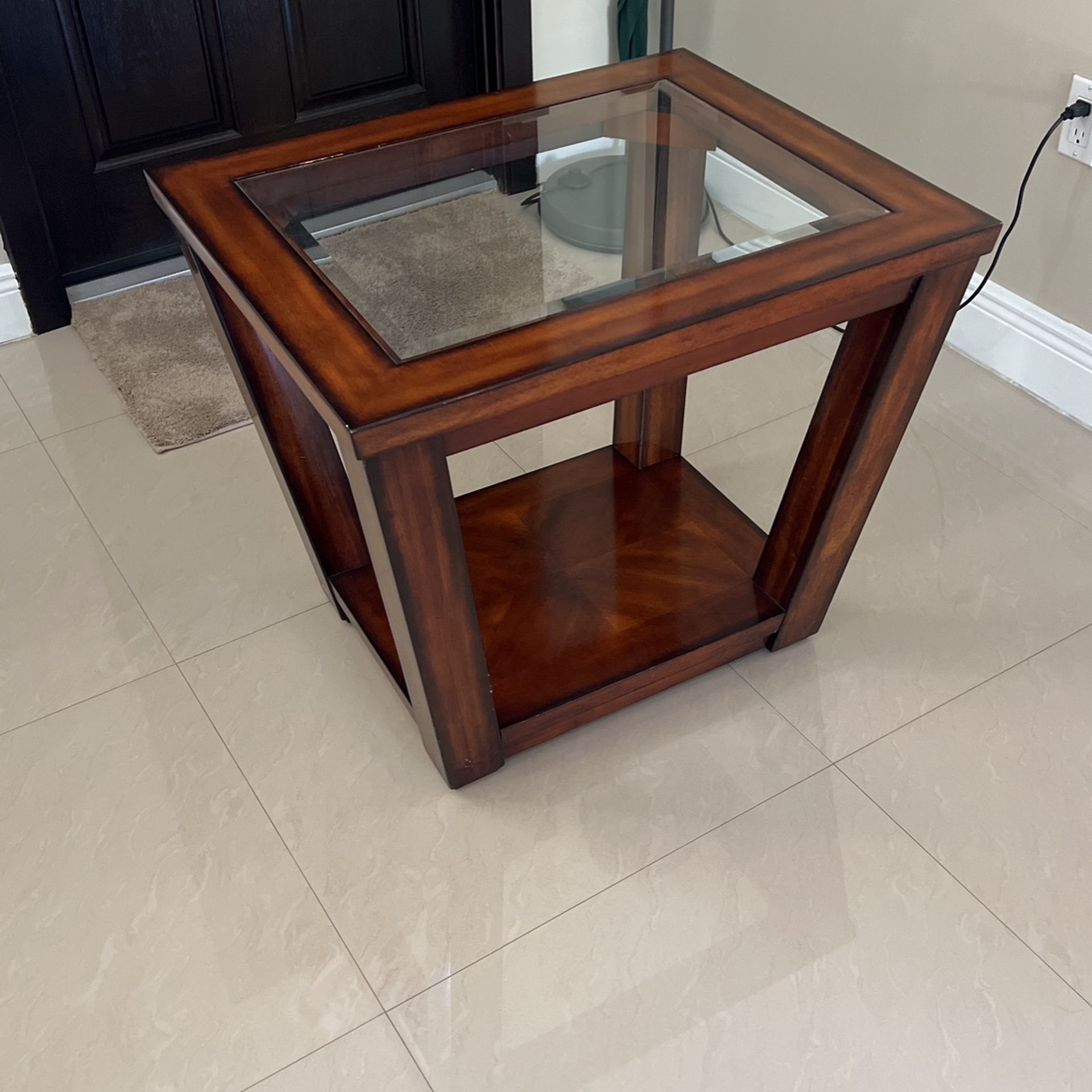 Coffee / Side / Night Table