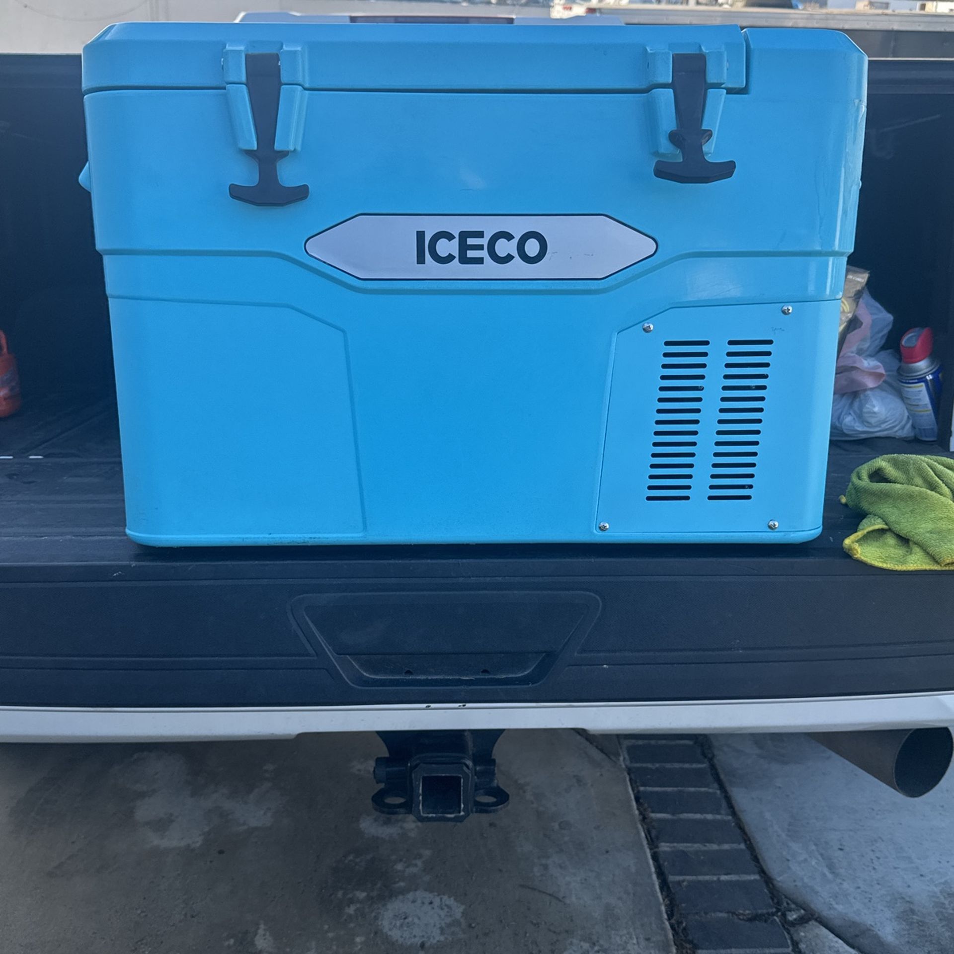 IceCo Ice chest Or Freezer