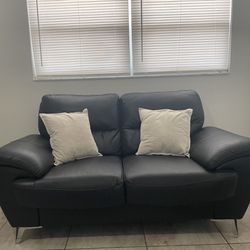 Black Leather Love Seat/Couch