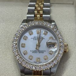 Ladies Rolex DateJust MOP Diamond Dial 