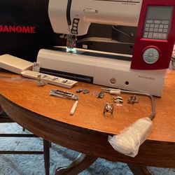 Janome Memory Craft 7700 QCP Sewing Machine 