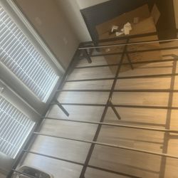 QUEEN SIZE METAL PLATFORM BED FRAME!!! Brand new!!!