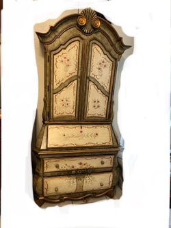 Selling 2 Secretary Desk With Velvet Drawers
