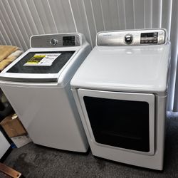 SAMSUNG TOP LOAD WASHER AND GAS DRYER