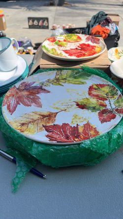 Set of 4 dinner plates