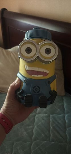 Minion souvenir cup