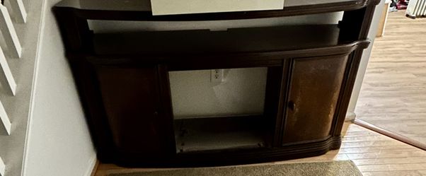 Moving Sale Must Go