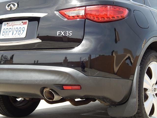 2010 INFINITI FX35