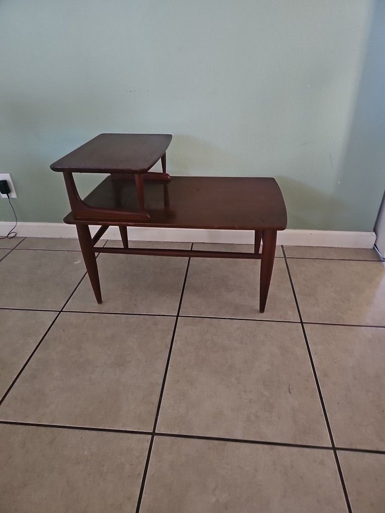 Mid Centary Modern Mersman End Table